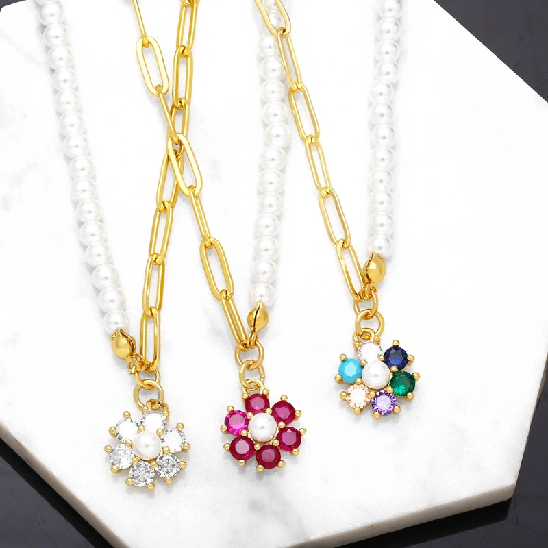Clearance European and American street sweet cool style splicing pearl flower necklace female temperament necklace clavicle chain nkb619