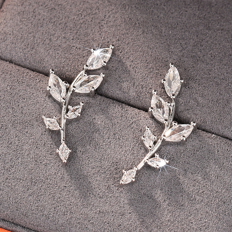  Manufacturers wholesale wheat ear earrings for women, personalized daily matching accessories inlaid with zircon leaf jewelry