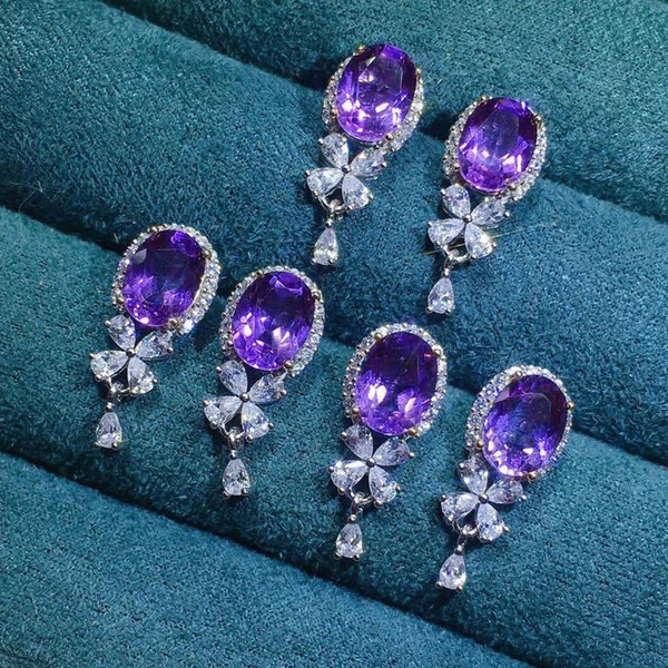 Stylish and dazzling amethyst earrings, fashionable and versatile, simple and short, light luxury earrings, popular online jewelry
