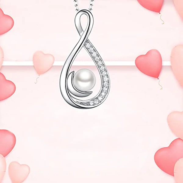 European and American gentle style lady necklace sun, moon and stars accompany each other day and night pendant imitation pearl lady necklace female