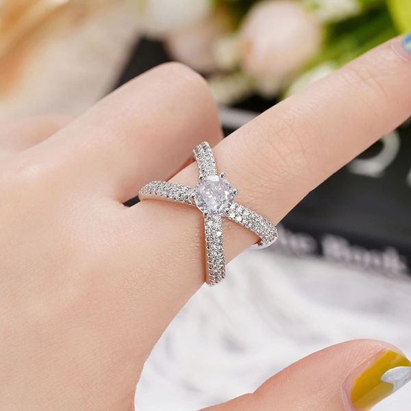 Light luxury niche design new ring women's fashionable personality cross ring hot selling ring