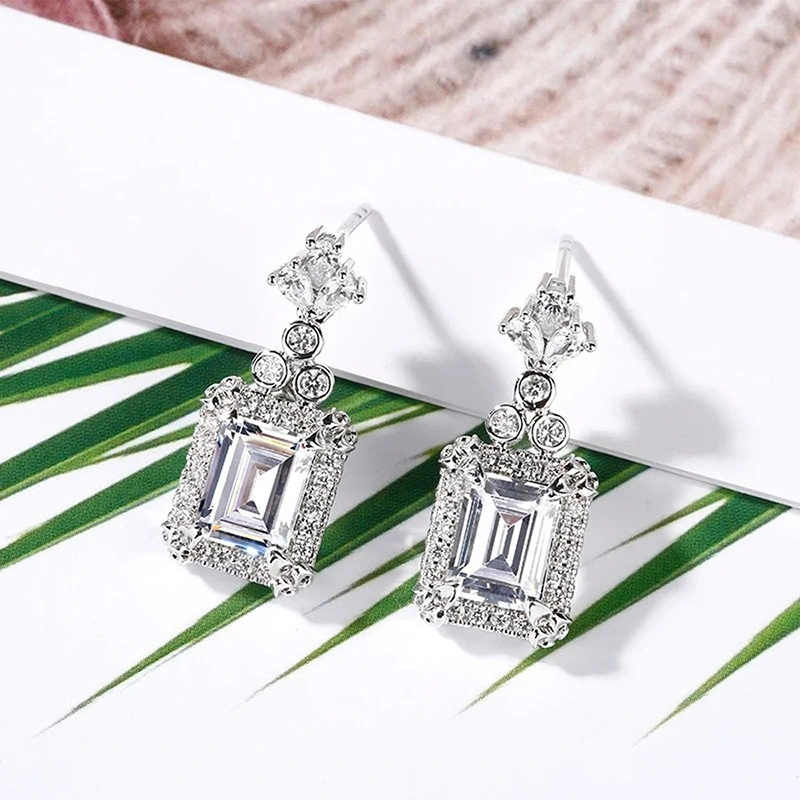  Korean exquisite zircon micro-inlaid earrings, super shiny, everyday versatile, light luxury high-end earrings source manufacturer
