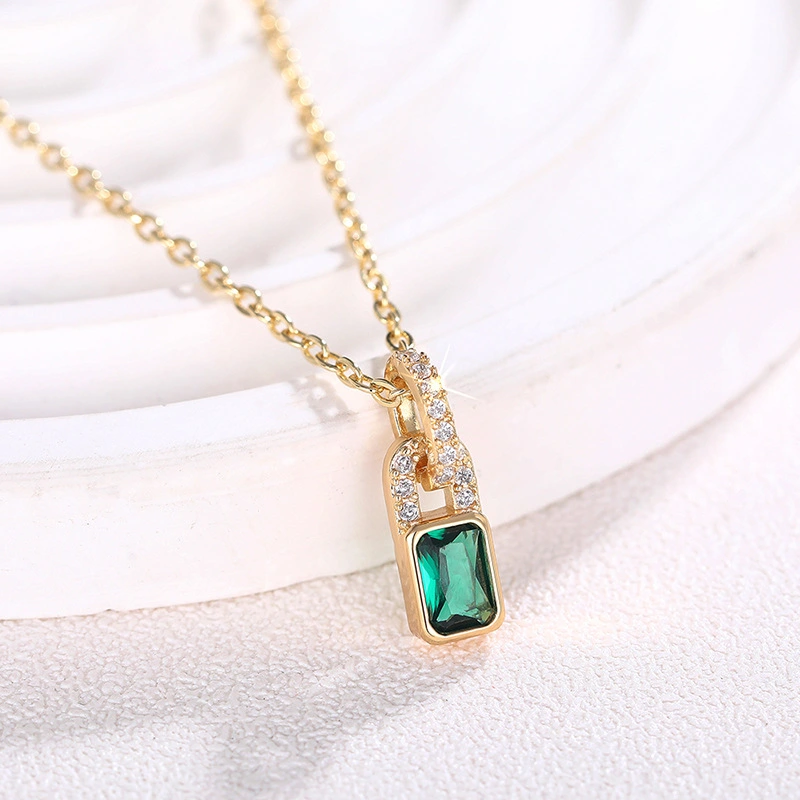   Hot selling elegant and exquisite necklace for women, light luxury style, lady's evening dress accessories, geometric square necklace