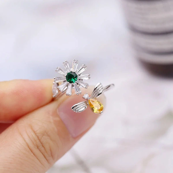  Personalized hot-selling super-shiny bee collecting honey sunflower open ring popular ring (non-rotatable)
