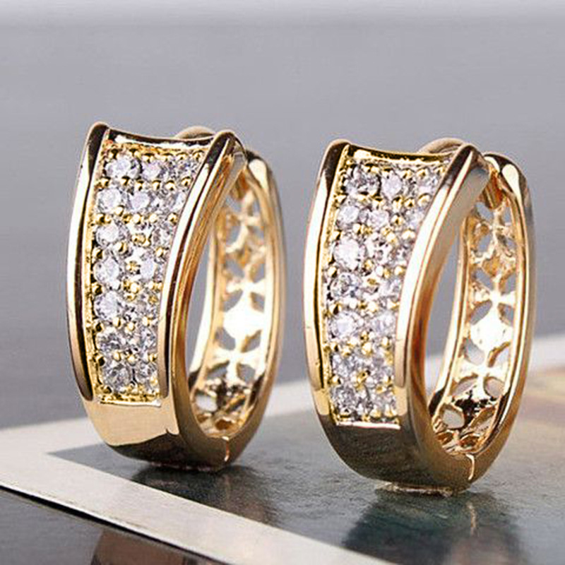 Micro-inlaid zircon small ear clips exquisite niche unique design earrings fashionable temperament hollow earrings