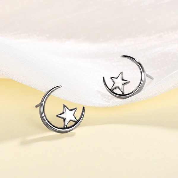  Star and moon earrings for students, female metal simple star and moon earrings, star and moon shining together, daily earrings
