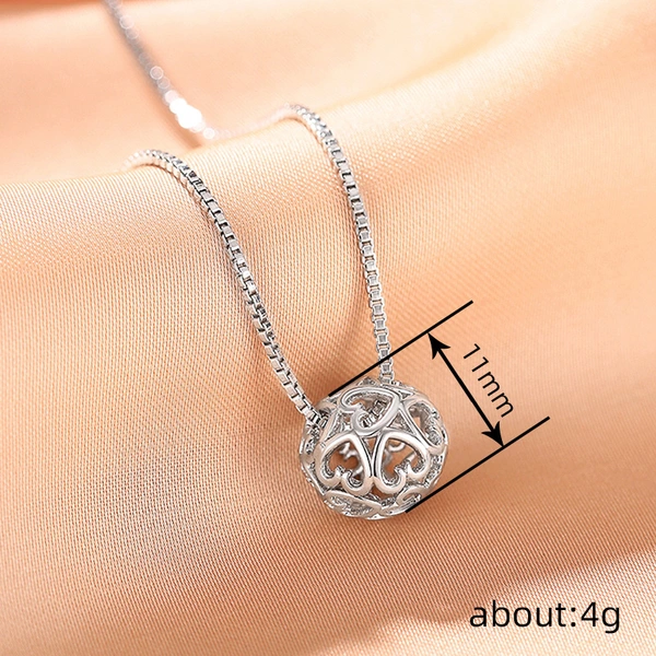  European and American three-dimensional necklace for women, heart hollow design necklace, Internet celebrity style sweet box chain pendant
