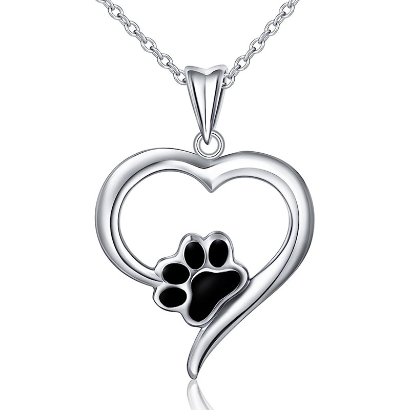 Hot selling in Europe and America, the heart-shaped cat claw necklace is cute and a must-have for sweet girls.