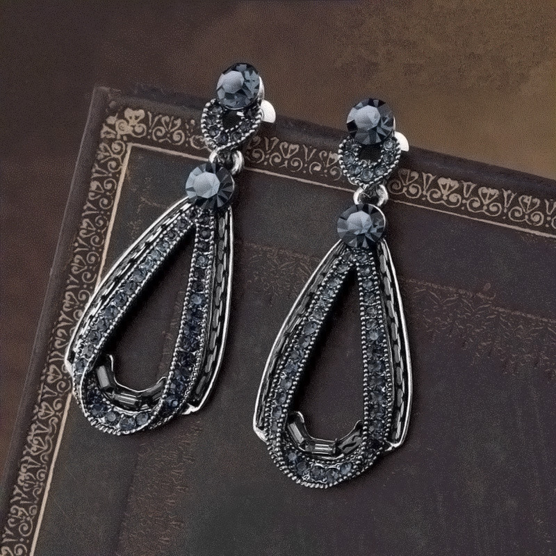 Best-selling new earrings, European and American diamond-studded fashion earrings for women, all-match earrings, factory wholesale direct sales