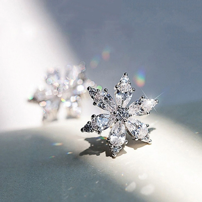 Japanese and Korean style new earrings simple snowflake flower inlaid diamond zircon earrings versatile slim student earrings