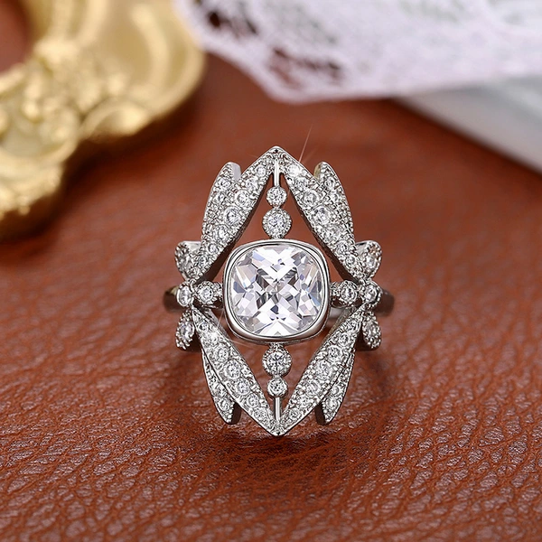   New crown ring unique design hollow domineering ring geometric high-end ring