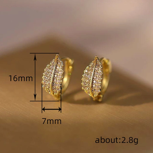 Fully inlaid leaf earrings for women, small and exquisite forest-style French super shiny earrings, light luxury small leaf female earrings