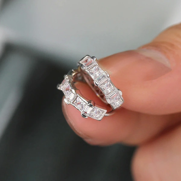  Korean style new micro-inlaid earrings simple commuter earrings exquisite diamond quadrilateral female earrings