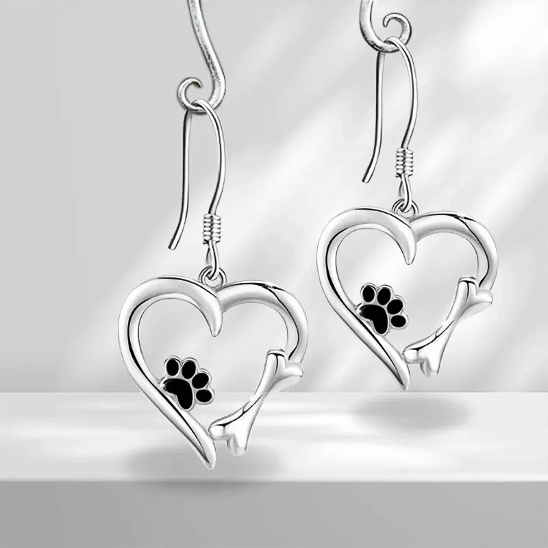 Cute earrings for women with cat claw heart design, sweet princess style earrings