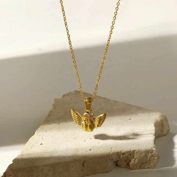  European and American light luxury necklace new three-dimensional angel cute pendant retro metal sense female necklace