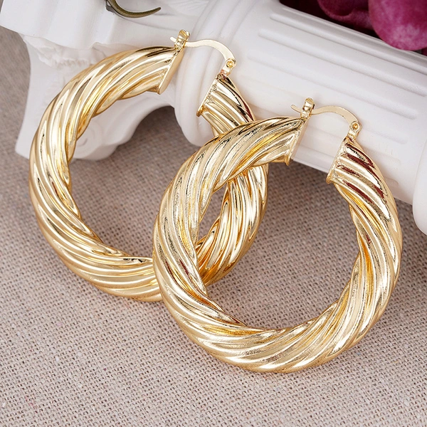 Live broadcast hot-selling ear clips spiral texture large hoop earrings metallic luster style jewelry