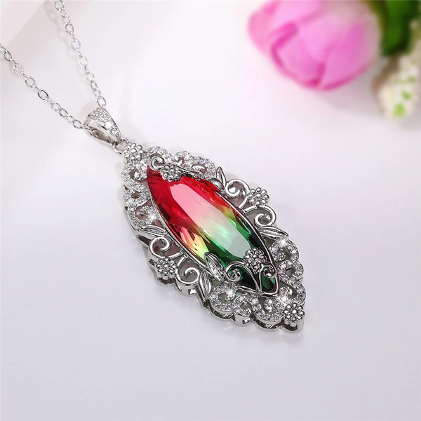 2022 Spring New Natural Series Luxury Hollow Pattern Inlaid Olive Gradient Stone Pendant Necklace