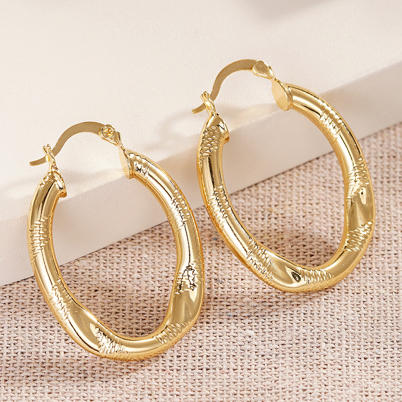 Factory direct sales hot selling ear clips for women irregular U-shaped metal earrings French temperament Hong Kong style Middle Eastern style