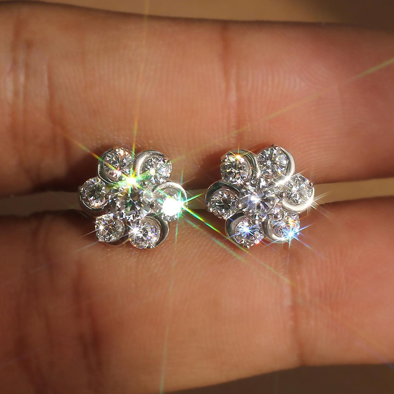 Temperament super flash zircon earrings flower design earrings light luxury snowflake flower classic earrings jewelry