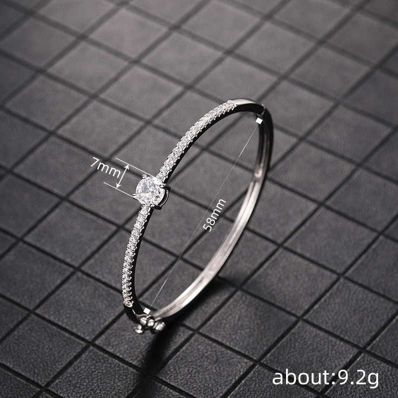 European and Korean hot-selling wholesale bracelets for women, fashionable and simple, elegant bracelets, light luxury style, daily accessories