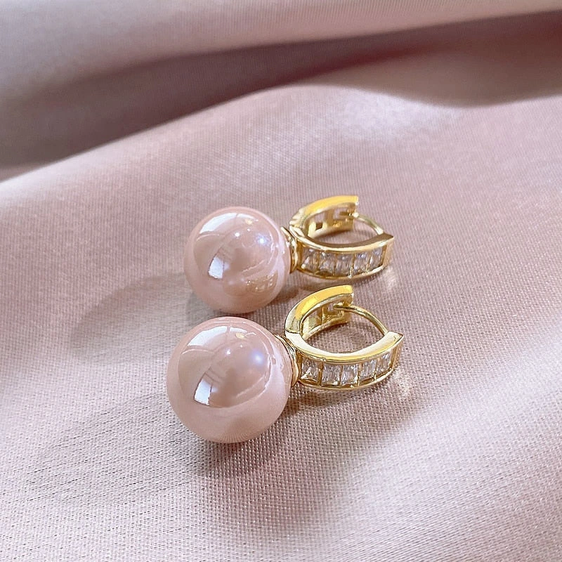 TEMU's new hot-selling earrings, pink pearl earrings for women, niche design ear clips, light luxury French earrings