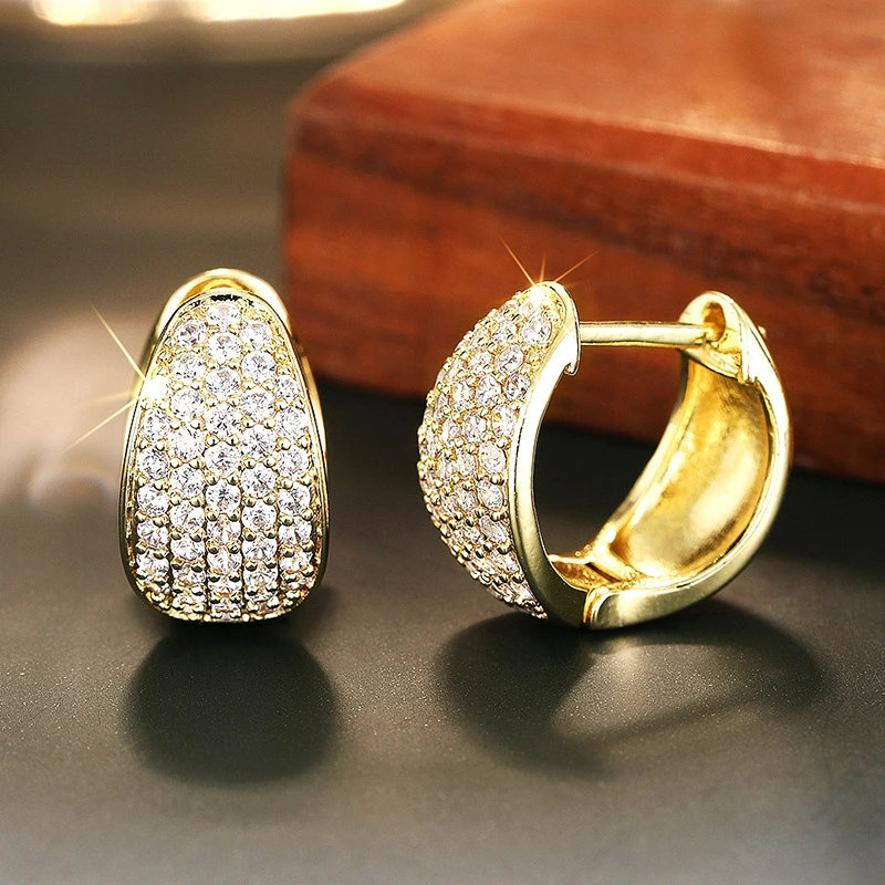 Factory direct sales of popular earrings for women, shiny and elegant French retro jewelry, micro-inlaid zircon, internet celebrity style