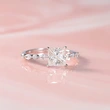  New luxury high-end jewelry celebrity super sparkling diamond engagement ring geometric square ring