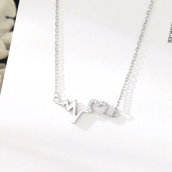 Hollow love necklace for women, creative electrocardiogram clavicle necklace, trendy internet celebrity heartbeat necklace, hot sale