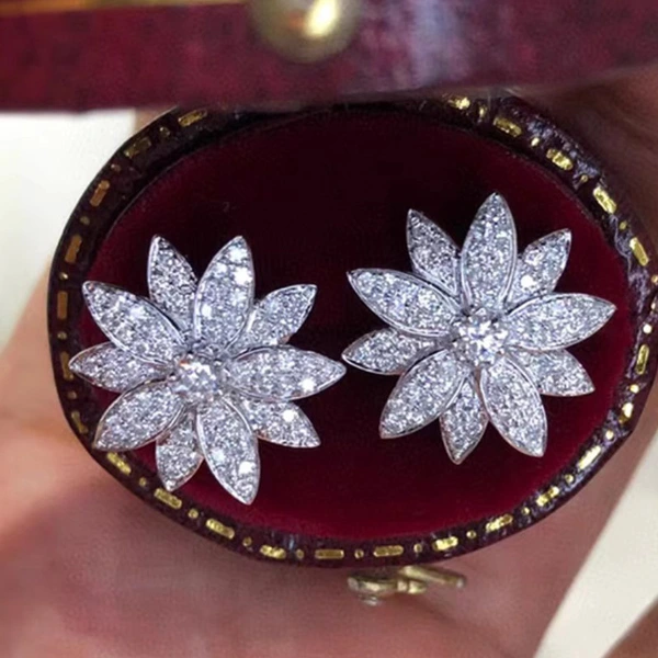 Elegant Daisy Earrings and Necklace Camellia Palace Style Luxury Retro Jewelry Floral Brilliant Set