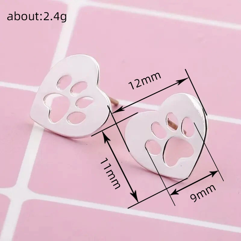  European and American cute cat claw earrings for girls cute footprints popular earrings fashionable and popular earrings