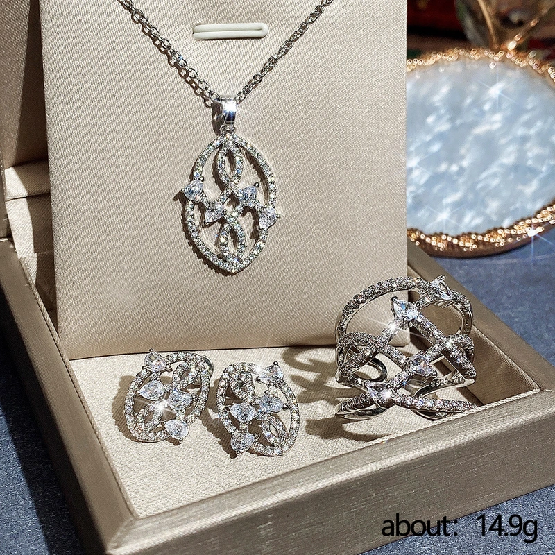 New retro versatile tree leaf jewelry three-piece set for women, copper inlaid zircon necklace set