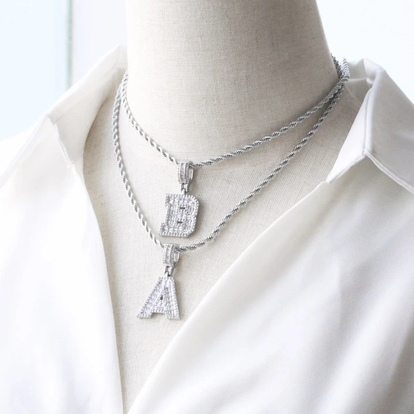 Clearance jewelry hot sale square 26 English letters pendant gold-plated necklace clavicle chain female nkb369