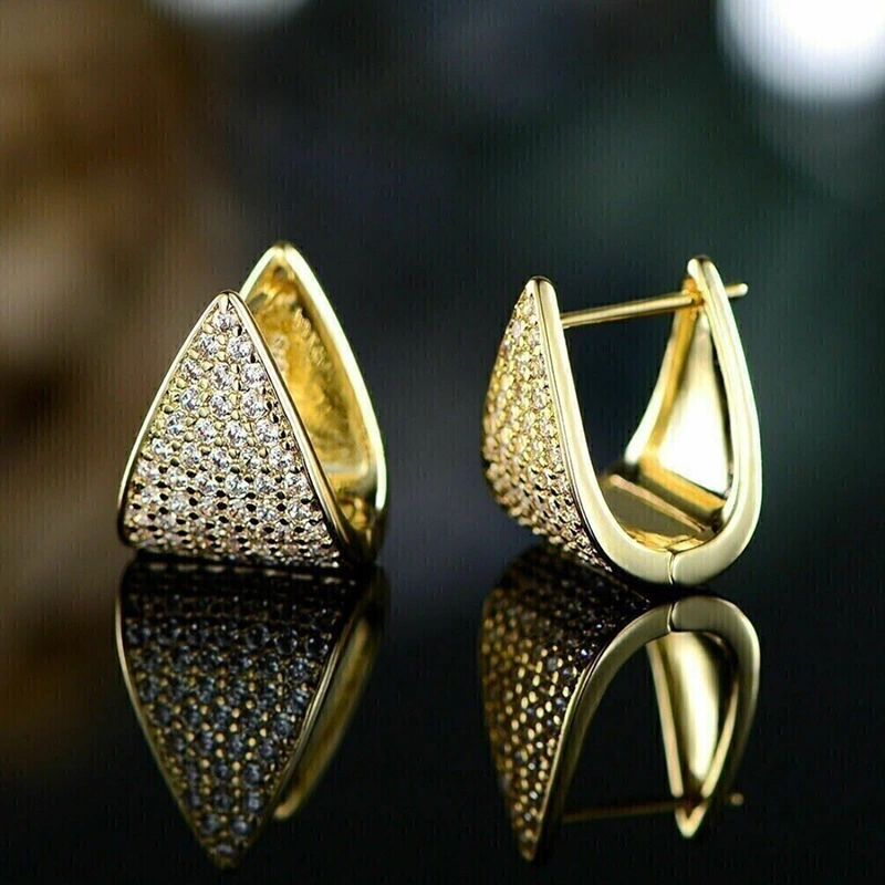 Hot selling triangle design earrings for women with micro inlaid zircon jewelry, exquisite chic fashion jewelry