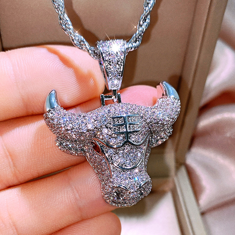   New creative and domineering zodiac bull head pendant necklace copper micro-inlaid zircon high-quality necklace