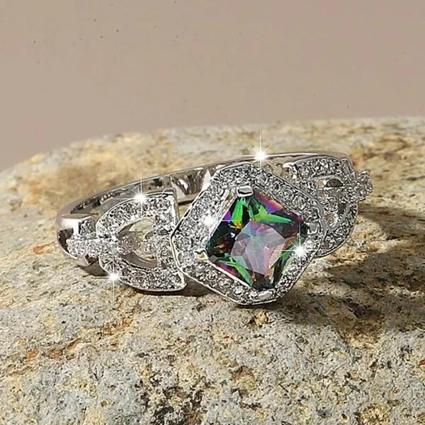   Colorful diamond rings for women light luxury high-end super flash luxury bright rings Europe and the United States hot sales