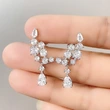 Korean fashion hot selling earrings with diamonds and popular leaf tassel earrings, leaf shaped teardrop earrings wholesale