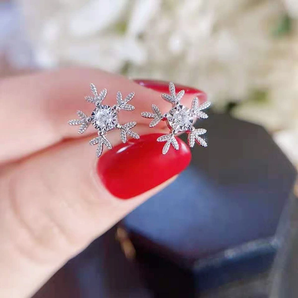 2022 Christmas gift earrings exquisite Christmas snowflake shiny zircon earrings versatile New Year earrings