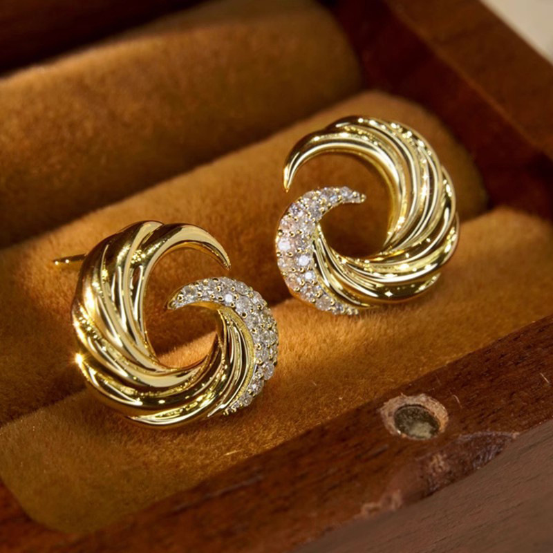  European and American wave earrings for women, fashionable design, popular earrings, micro-inlaid zircon, popular earrings