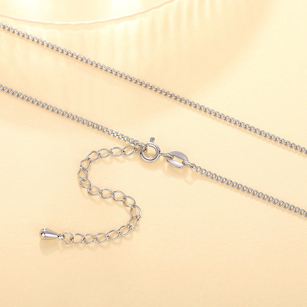 European and American fashion box chain cross chain water wave chain snake bone chain melon seed chain lip chain accessories female clavicle chain