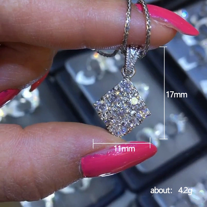 2022 Spring New Jewelry Exquisite Zircon Diamond Pendant Clavicle Chain Simple Fashion Necklace for Women