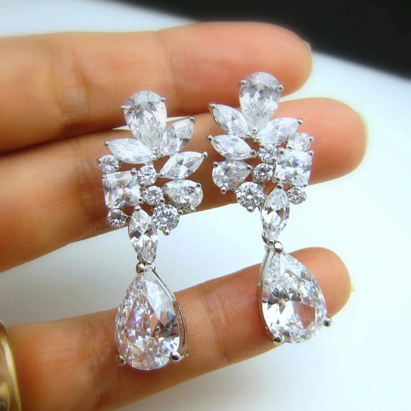 Exquisite design 2023 new earrings short temperament water drop earrings female bride wedding earrings