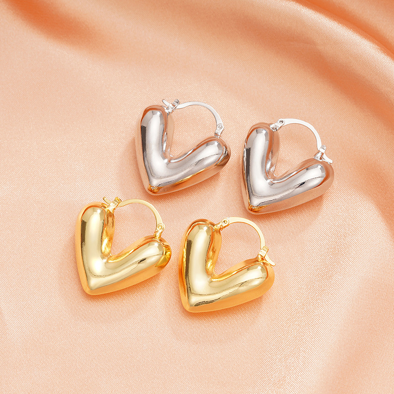 Manufacturers wholesale heart earrings heavy fashion exaggerated jewelry temperament network celebrity style popular style