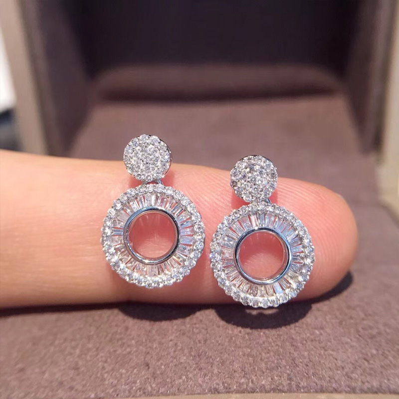 New niche design trendy earrings fashionable light luxury style round full diamond zircon women's earrings wholesale