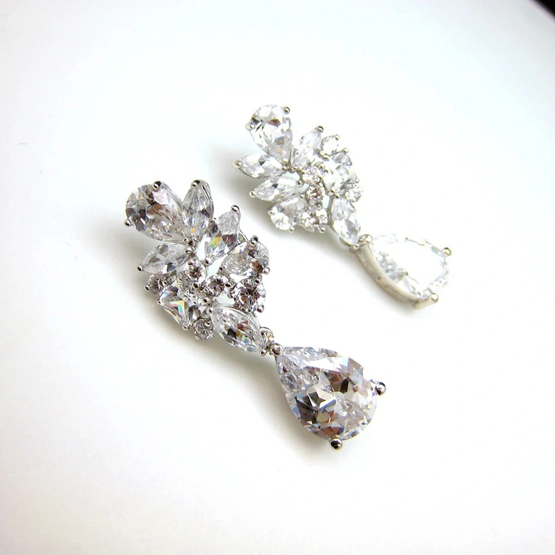 Exquisite design 2023 new earrings short temperament water drop earrings female bride wedding earrings