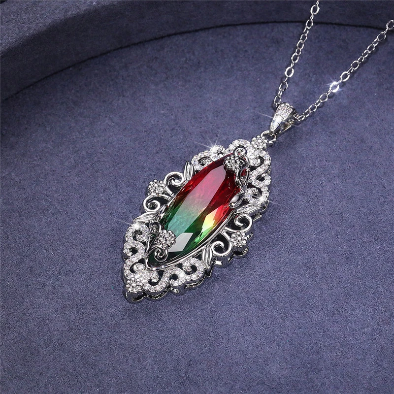 2022 Spring New Natural Series Luxury Hollow Pattern Inlaid Olive Gradient Stone Pendant Necklace