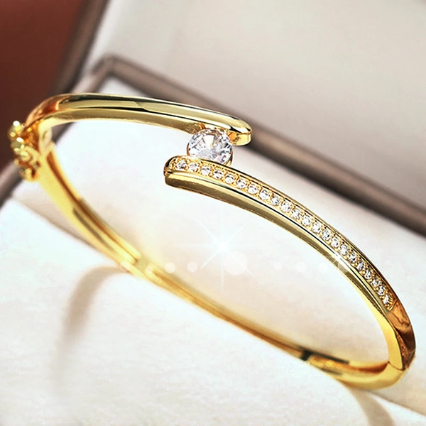 Source manufacturer's popular bracelet for women, simple personality niche jewelry, geometric lines, chic style, everyday style