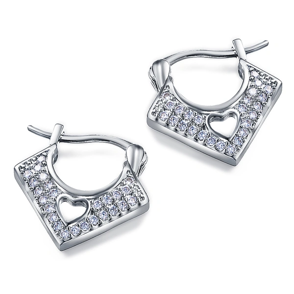 Exquisite zircon hollowed out heart-shaped earrings, playful and fashionable daily exquisite earrings