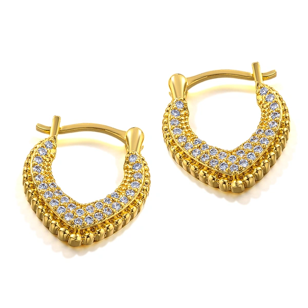 Minimally designed heart-shaped zircon earrings, exquisite earrings for daily use