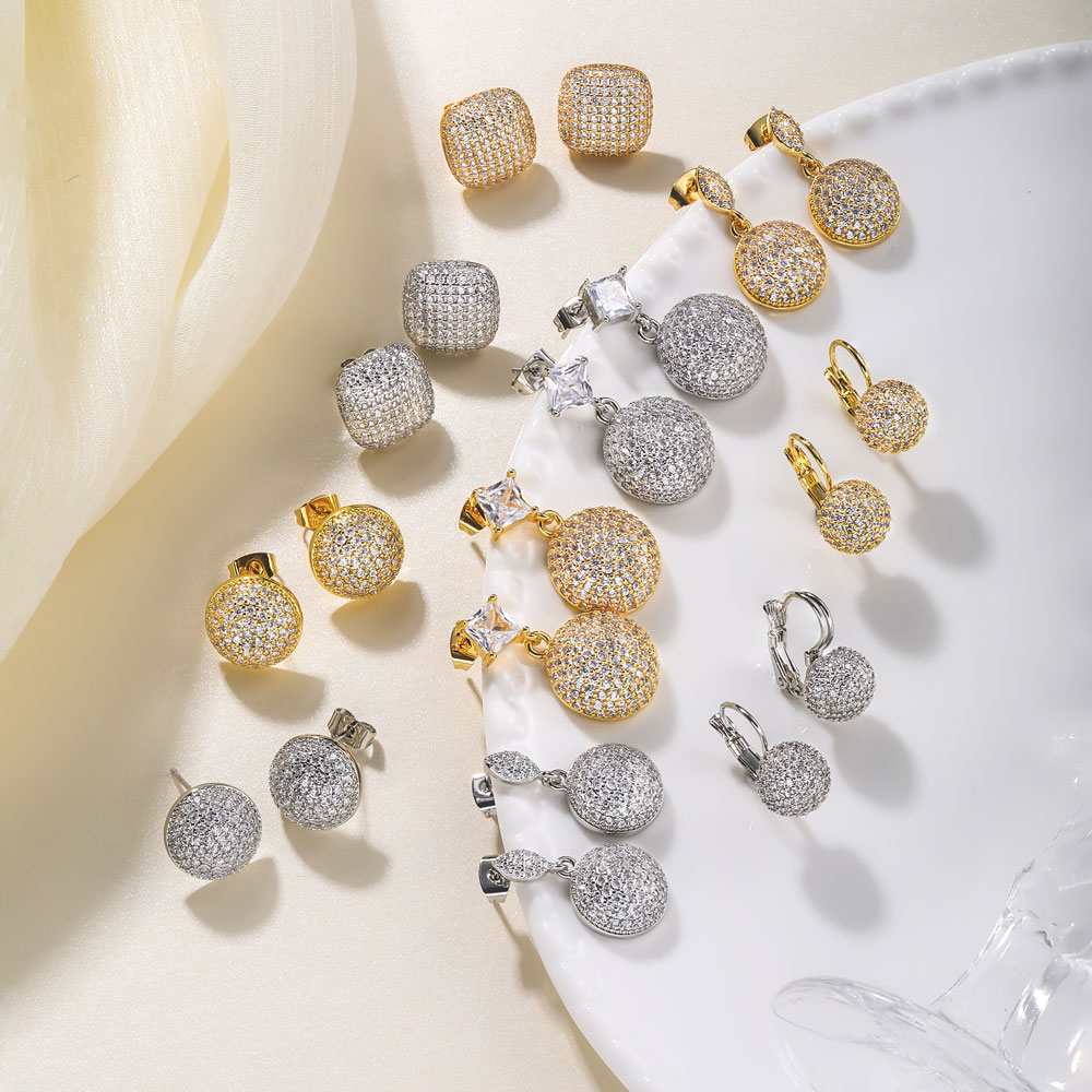 European and American style water droplet heart-shaped zircon earrings for women, fashionable and classic style earrings