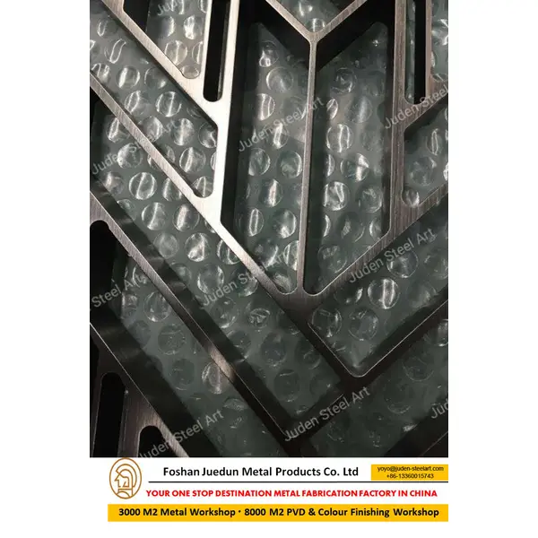 Aluminium screen partition in liquid plated antique bronze color